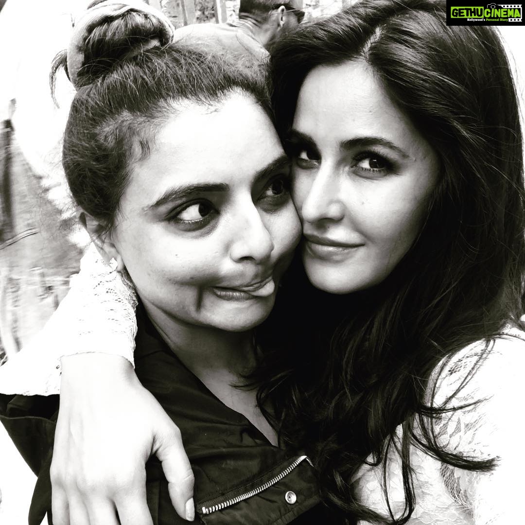 Katrina Kaif Instagram - And that's a song wrap ........love u @vaibhavi.merchant ...... your passion dedication and respect for your craft is always a good reminder of how it should be .....