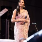 Katrina Kaif Instagram – I recently spoke at the @hsbc panel event at the Expo 2020 Dubai where @hsbc unveiled #TheGlobalIndianPulse report exploring the theme of how Global Indians connect back to India from whichever part of the globe they’re living in. 

Indian food, films and family keep us bonded no matter where we are ️❤

Check it out:
https://internationalservices.hsbc.com/indianpulse

#ad

📸 : @uthman_studio