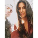 Katrina Kaif Instagram - Our adventures continue ..... you give a new definition to being a true friend ,your "your gonna do this ,no matter how many excuses u make " attitude . #trainer #makeupassistant #bodygurad #allrounder #theresnotmuchicantdo #generalmotivator #postiveenergy .... and all this while still looking good with while wearing my red handbag 👜 thanks for your help always @rezaparkview