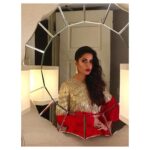 Katrina Kaif Instagram – iifa rocks …. on the way .. #iifa2017