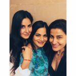 Katrina Kaif Instagram – With my two lovelies ❤❤