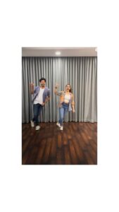 Keerthy Suresh Instagram - Dancing for Aal Thotta Boopathy! 
An ardent fan of #Thalapathy ! ❤️ 

You are not only one of the best at performing, but you are one of a #Beast when it comes to entertaining. ❤️

#ChummaCasualah with thambi 

@pawanalex 🤗
@shruthimanjari 👚💝 

#HBDThalapathyVijay #HappyBirthdayThalapathy #HBDThalapathy