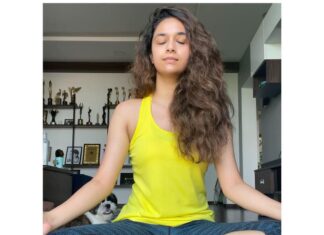 Keerthy Suresh Instagram - The calm that comes with my daily yoga routine! ❤️ Swipe right to check out my yoga teacher's impersonation! 😜 @tara_sudarsanan #YogaDiaries