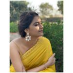 Keerthy Suresh Instagram – What’s better than some yellow on a summer day? ☀️

#RangDe #RangDeBTS