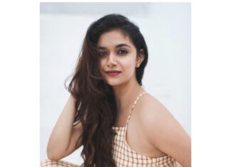 Keerthy Suresh Instagram - Summer mood ☀️ 📸- @tarunkoliyot @shravyavarma 💁🏻‍♀️ - @hairbyrajabali 💄 - @makeupbymoovendhar #HomeShoot #ShootDiaries #GoingCasualWithKeerthy