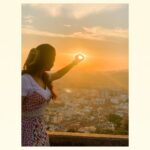 Keerthy Suresh Instagram - Caught you! 🌞 #SpainDiaries . . . #travelgram #throwback #travelholic #spaintravel #instatravel #instathrowback