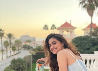 Keerthy Suresh Instagram - One of my sunset diaries 🌅 #SpainDiaries #TravelDiaries #ShootDiaries