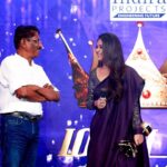 Keerthy Suresh Instagram – Thanks for this candid click @kiransaphotography 
With the maestro #Bharathiraja sir ❤️
#bestactress #nadigaiyarthilagam  #magudamawards