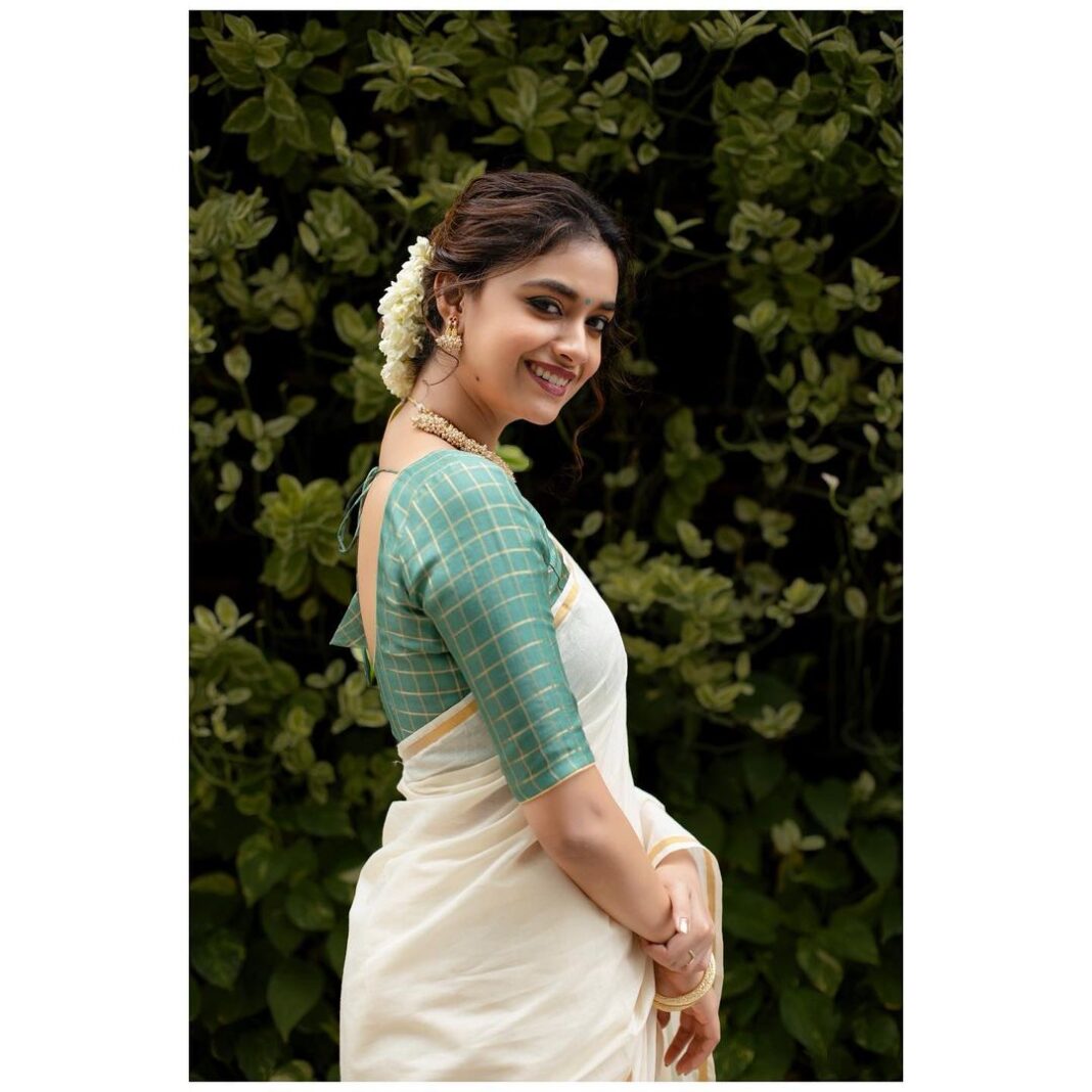 Keerthy Suresh Instagram - Wishing everyone a very happy and prosperous Onam 🛶💚
എല്ലാ മലയാളികൾക്കും എന്റെ ഹൃദയം നിറഞ്ഞ ഓണാശംസകൾ. 🌼🌼🌼
#Onam2021 Keerthy Suresh Instagram - Wishing everyone a very happy and prosperous Onam 🛶💚 എല്ലാ മലയാളികൾക്കും എന്റെ ഹൃദയം നിറഞ്ഞ ഓണാശംസകൾ. 🌼🌼🌼 #Onam2021