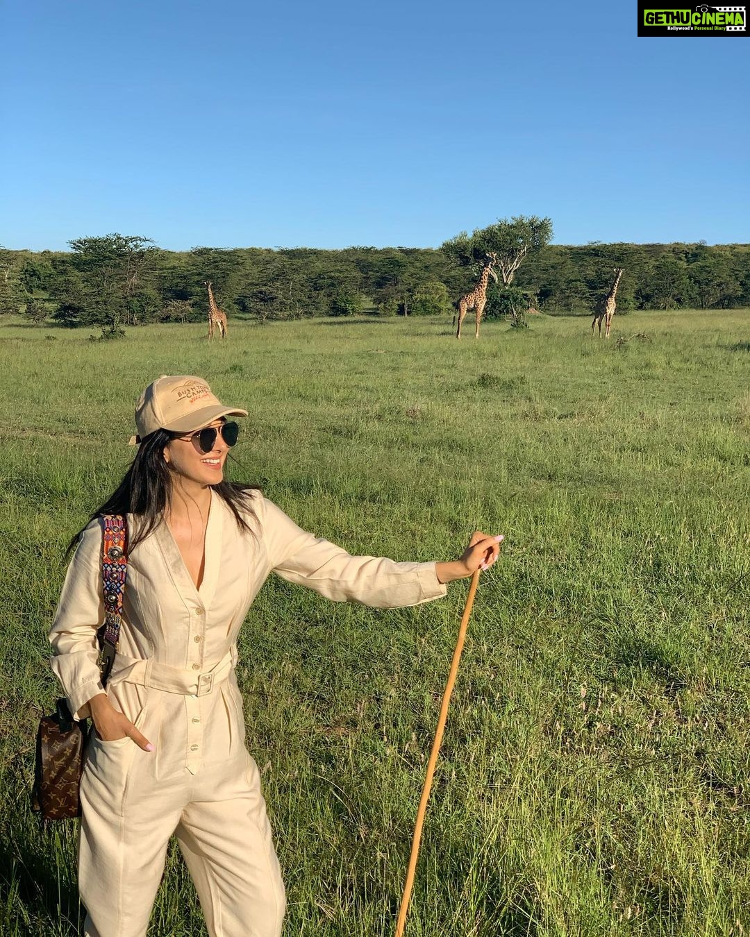 Kiara Advani Instagram - Walking safari 🦒 #OneWithNature