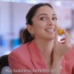 Kiara Advani Instagram - The Badlaav is growing stronger. @aubankindia brings a unique UPI QR, that brings tons of convenience and benefits to small businesses. #BadlaavHumseHai. ❤️ #Ad