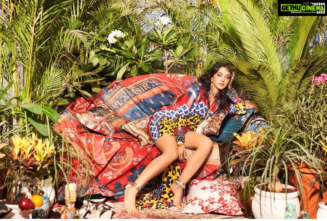 Kiara Advani Instagram - Forever mood😴😴😴🤭 #OkChaloGoodNight
