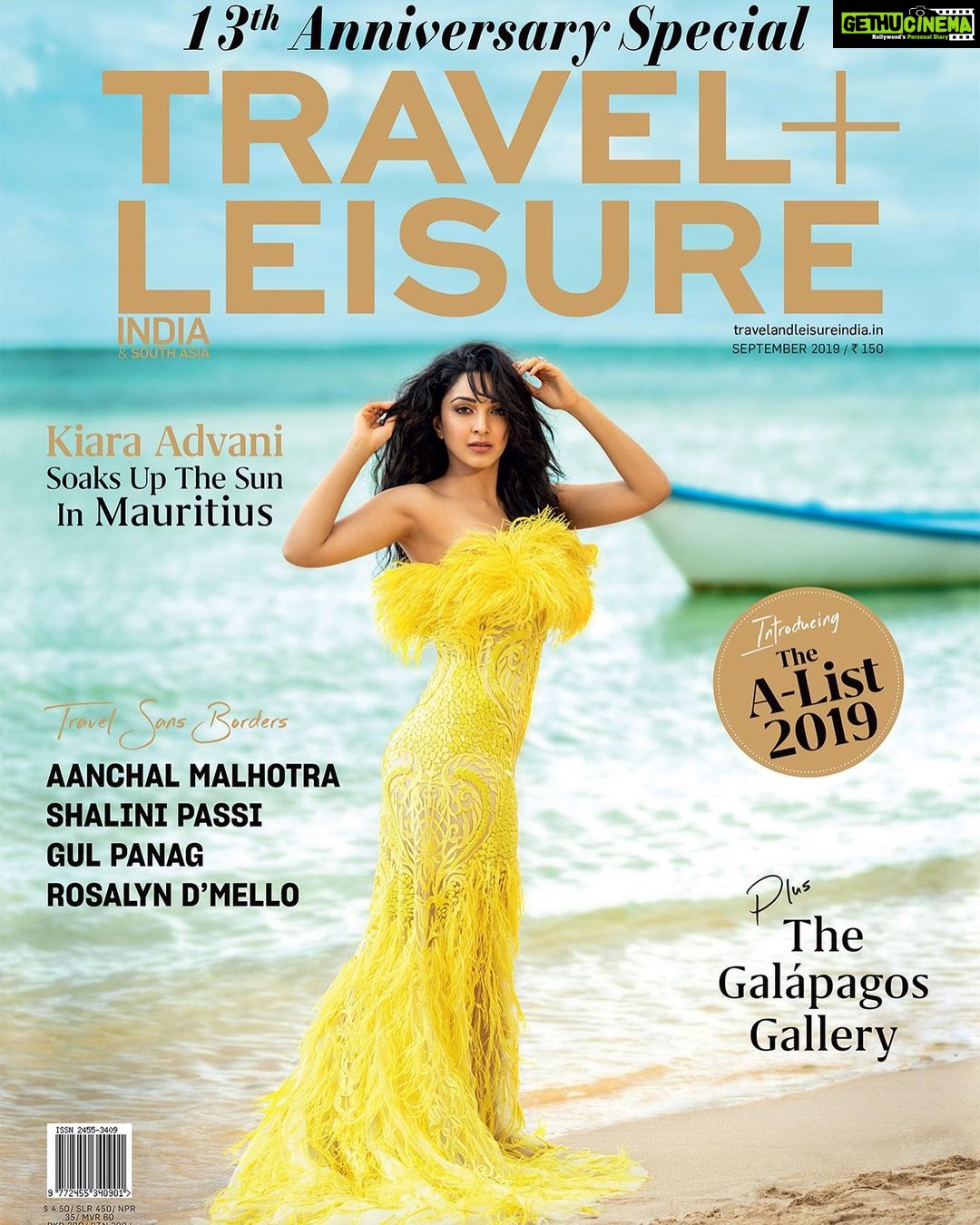 Kiara Advani Instagram - 🌻💦 @travelandleisureindia @makeupbylekha @aasifahmedofficial @aasthasharma @jubindesai @ashviniyardi @aindrilamitra @sanchitatrivedi