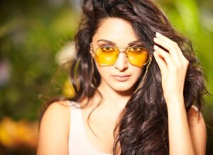 Kiara Advani Instagram - Lookin’ at you baby 😎