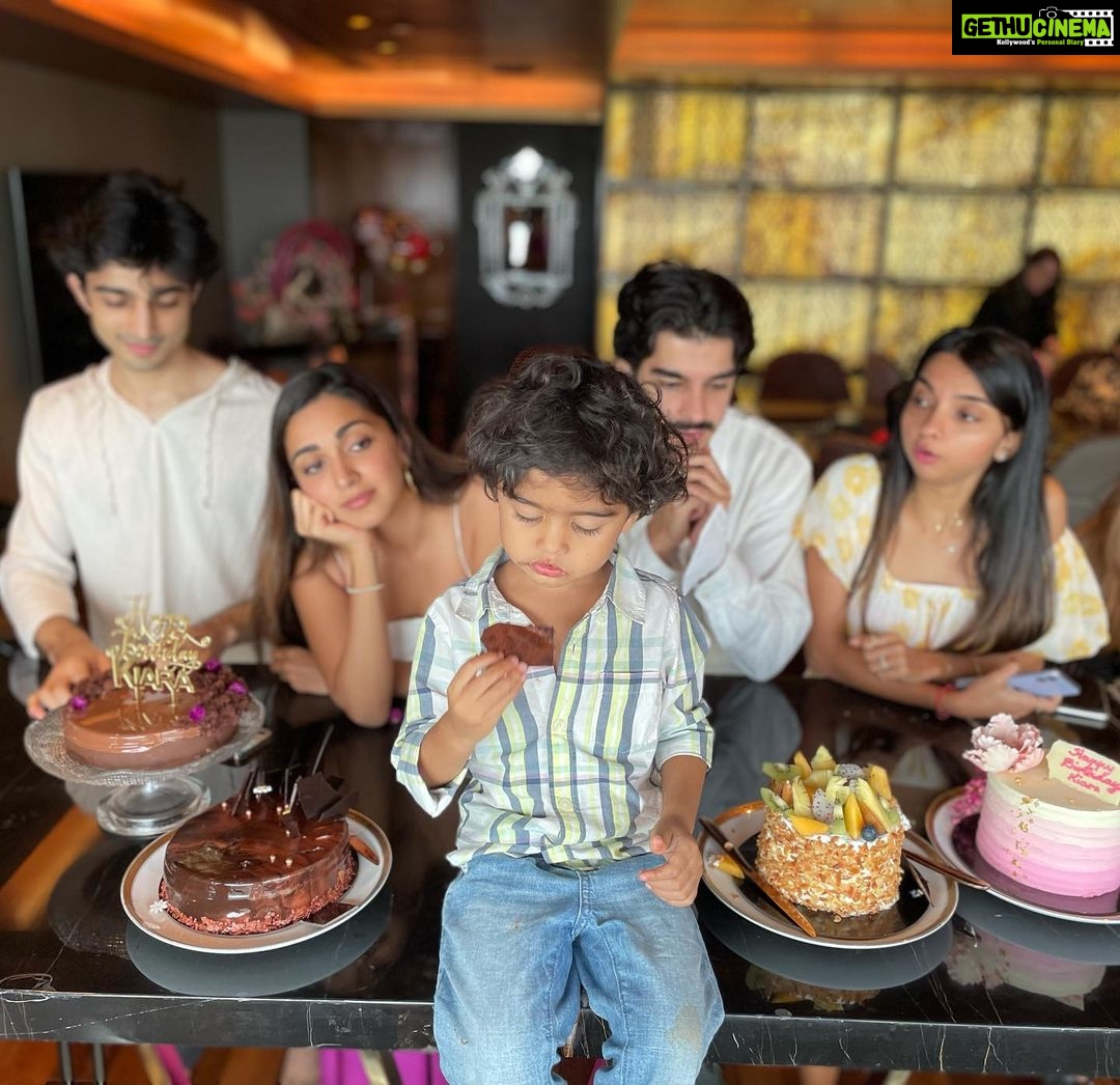 Kiara Advani Instagram - #HappyRakhi to my 4 beautiful baby bros ❤️ I love you more than you can imagine. God bless you monkeys 🤗