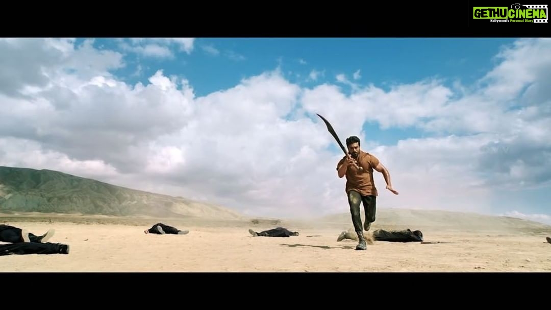 Kiara Advani Instagram - Here’s the Teaser of our film #VinayaVidheyaRama #RamCharan #VVRTeaser #BoyapatiSrinu @dvvmovies