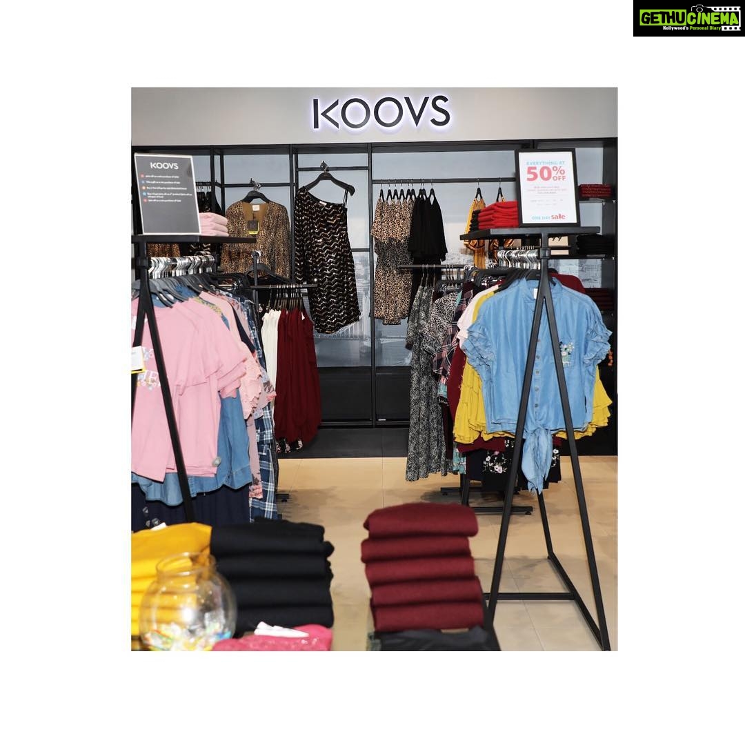 Kiara Advani Instagram - The wait is over! You can now shop your favourite brand at Central in Gurgaon & Delhi @koovsfashion offline now #KOOVSAtCentral