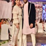 Kiara Advani Instagram - Oh hey there @kartikaaryan 😎