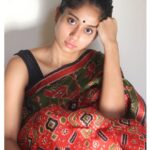 Krisha Kurup Instagram - Power of a black bindi ! #mondaymood