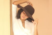 Krisha Kurup Instagram - Monday with a Sunday attitude