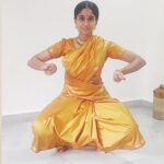 Krisha Kurup Instagram - a shloka on lord Ganesha mooshika vahana, moodaka hasta, chamara karna, vilambita sutra, Vamana roopa, maheshwar putra, vighna vinayak paadh namaste 🙏🏻