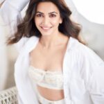 Kriti Kharbanda Instagram - #whitemagic 🤍🤍