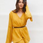 Kriti Kharbanda Instagram - Colour me yellow! 🌻 . . . #mondaymood