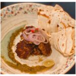 Kriti Kharbanda Instagram – Chapli kebab and roomali roti kinda day :) thank u for keeping me sane :) .
.
.
#quarantinelife ❤️ @pulkitsamrat ❤️