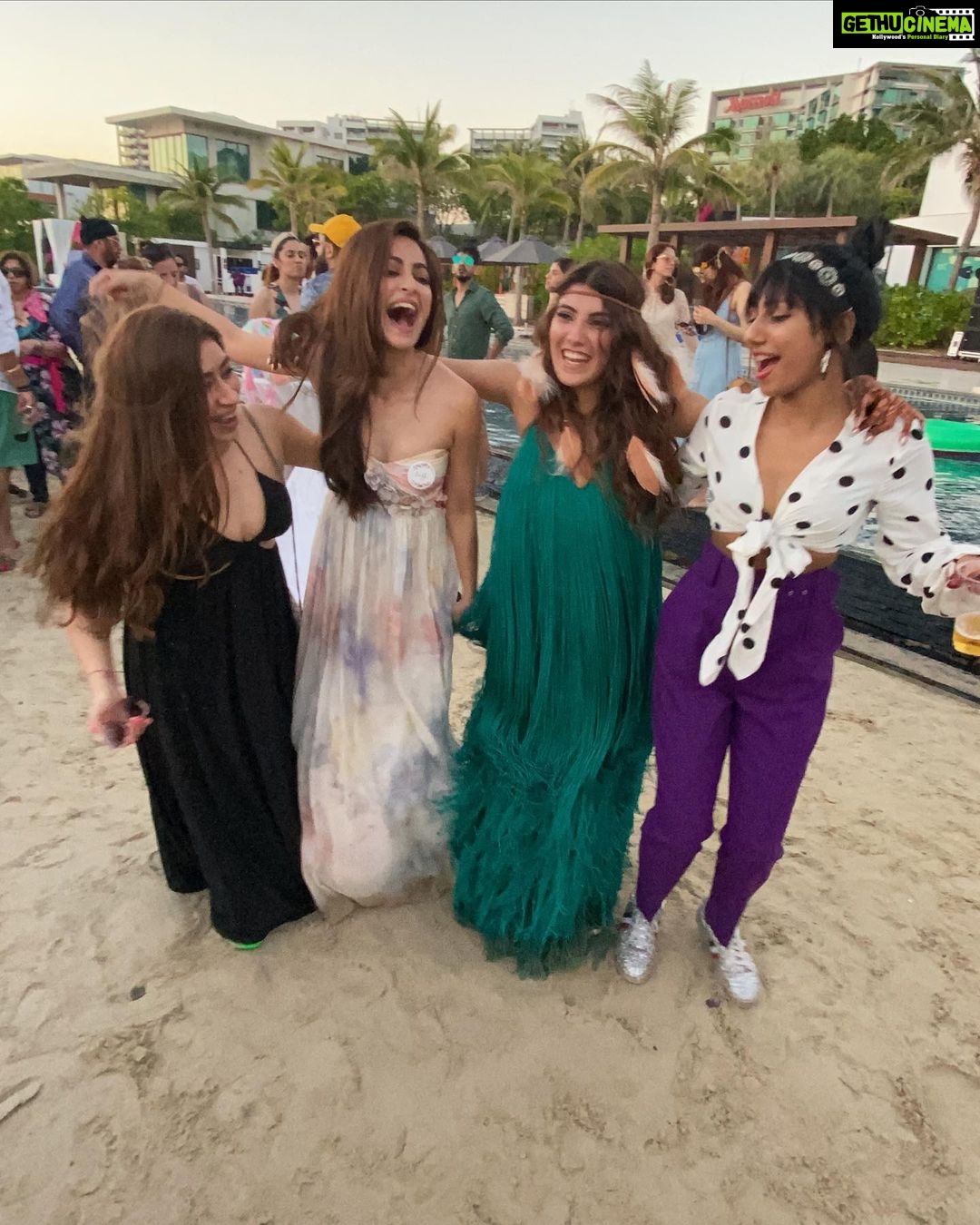 Kriti Kharbanda Instagram - Heya dirty gurlll! I miss u! And ya, happy birthday! Muahhhhh! To us, to happiness, to love, to good health! May this birthday bring u more than u desire:) and may that smile get bigger with each passing day! @neharikajuneja š @sagarikaapillai @heemadattani ā¤ļøšā¤ļø