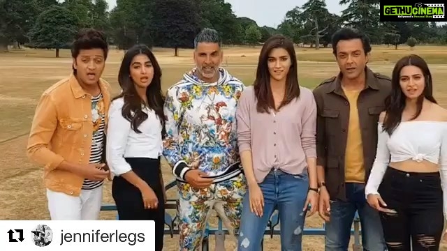 Kriti Kharbanda Instagram - #Repost @jenniferlegs with @get_repost ・・・ #HouseFull4 Diwali Gift is Finally here 🤩🤩🤩 Wishing These Awesome Peeps the Best of Luck 🍀 May EVERYONE Love this Movie as much as we Loved making it 😂🥳😂 #AkshayKumar #Riteishdeshmukh #BobbyDeol #KritiSanon #PoojaHegde #Kritikharbanda #HouseFull4 IN CINEMAS TODAY 👊🏼
