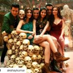 Kriti Kharbanda Instagram - #Repost @akshaykumar with @get_repost ・・・ ‪HouseFull of Thrones ☠‬ ‪Who Lives, Who Dies...Only the Script Decides 😱‬ ‪#Housefull4 @riteishd @kritisanon @hegdepooja @iambobbydeol @kriti.kharbanda @nadiadwalagrandson @foxstarhindi