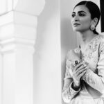 Kriti Kharbanda Instagram - @longines @heemadattani @the.mad.hair.scientist @radhikamehta9
