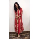 Kriti Kharbanda Instagram – All geared up for those Diwali re-unions with my friends and family – lots of fun, food and laughter ahead! And helping me kick-start this tradition in style is this lovely @bibaindia toga kurta. #BibaSeBaniDiwali @bibaindia 
#happydiwali .
.
.
.
. 
HMU @heemadattani @the.mad.hair.scientist ❤️❤️❤️