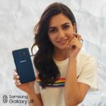 Kriti Kharbanda Instagram – Want to have fun with your clicks? Get your hands on the new #GalaxyJ8 with the Advanced #DualRearCamera. With cool features like Portrait backdrop you can so much character to all your clicks. Can you guess the backdrop style I used? ;) #WithGalaxy  @samsungindia