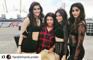 Kriti Kharbanda Instagram - ❤️❤️❤️ #housefull4 . . . #Repost @farahkhankunder with @get_repost ・・・ With the lovely ladies of #housefull4.. they really do get along.. coz heroines fighting is sooooo passe😜 @kritisanon @hegdepooja @kriti.kharbanda #luckyshirt