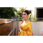 Kriti Kharbanda Instagram – Indian vibes 💕 .
.
.
.
Shot by @jaiwardhankharbanda .
.
.
#sunshinegirl #beingdesi #weddingvibes