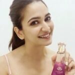 Kriti Kharbanda Instagram - Kinda obsessed with @myyardley ‘s Daily Wear Perfume!!! This Summer collection is everything you’d want for the Summer. #YardleyOfLondon #MorningDew #Yardley #PerfumedCologneSprays #Scent #DailyWearPerfumes