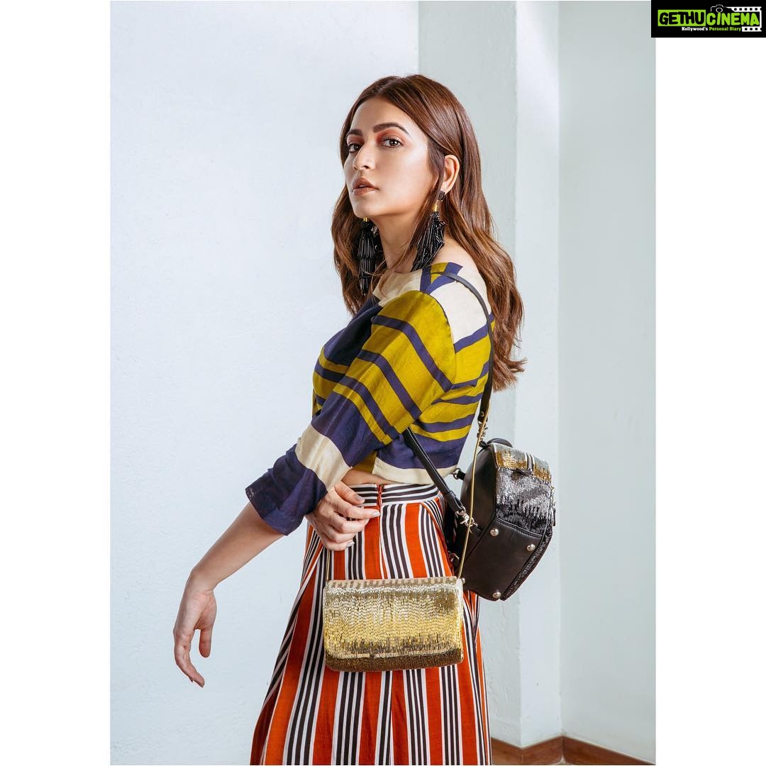 Kriti Kharbanda Instagram - For @perniaspopupshop #ppusmagazine #ppus . . . HMU by my fav @heemadattani ❤️ @hinaldattani @seemakhan1988 . . . #summerready