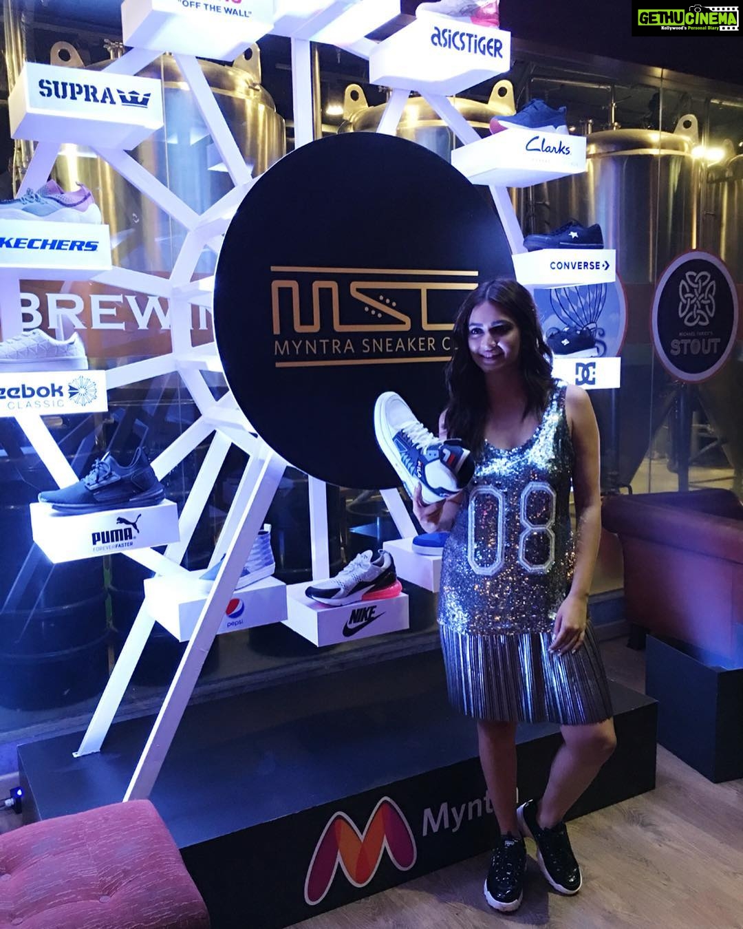 Kriti Kharbanda Instagram - #aboutlastnight at the #MyntraSneakerClub event in #nammabengaluru ! Had the bestest time @harshad.toast @toastevents_in :) thank u for having me!! 💕 @filaindia @myntra #filaindia #filaheritage