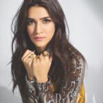 Kriti Sanon Instagram - Life is all about knowing when to hold on and when to let go. Hold on tight to make sure you have no regrets. And after a point, Just LET GO. To see whether it was actually worth holding on to in the first place! #RandomThoughts #RandomMe 🦋 @graziaindia Feb issue!! 💃🏻 Shot by @rohanshrestha