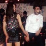 Kriti Sanon Instagram - And while we were trying to remember the steps last night(clearly horrible at it😂) @kartikaaryan ..You guys can now see the actual steps on bit.ly/PosterLagwaDo !! Song out NOW!! Dekha Kya?? Putting the link in my BIO! @maddockfilms @tseries.official @laxman.utekar #DineshVijan