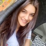 Kriti Sanon Instagram - Welcoming the first morning of this new year in my favorite corner of my house with a big warm smile..! ☺️☺️ Have a meaningful new year full of happiness, love and memorable moments with people who matter!! ♥️♥️🤗😘