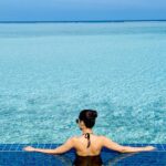 Kriti Sanon Instagram – Feeling Blue.. but Blue is nice..I like blue.. 💙🌊🦋💦💦 I guess i found my Calm Corner here too.. #Maldives @tajhotels @tajmaldives @makeplansholidays