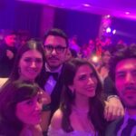 Kriti Sanon Instagram – And the celebration continued!! 🍾✨ #DinooKiShaadi @kartikaaryan @sharadakarki @homster @rajkummar_rao #Dinoo #Pramita