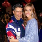 Kriti Sanon Instagram - Happiesttt birthday to the one who is aging backwards and getting younger every year! @manishmalhotra05 wish you the most amazing year ahead! Love you 😘❤️big big hugg🤗