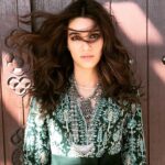 Kriti Sanon Instagram - Don’t ever quit on your Daydreams! 🦋🌸 Good morning.. :) Pic credit: @aasifahmedofficial 💚