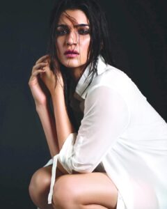 Kriti Sanon Instagram - She loves moonlight And rainstorms And so many other things that have soul!🌸 ❄️⛈🌙