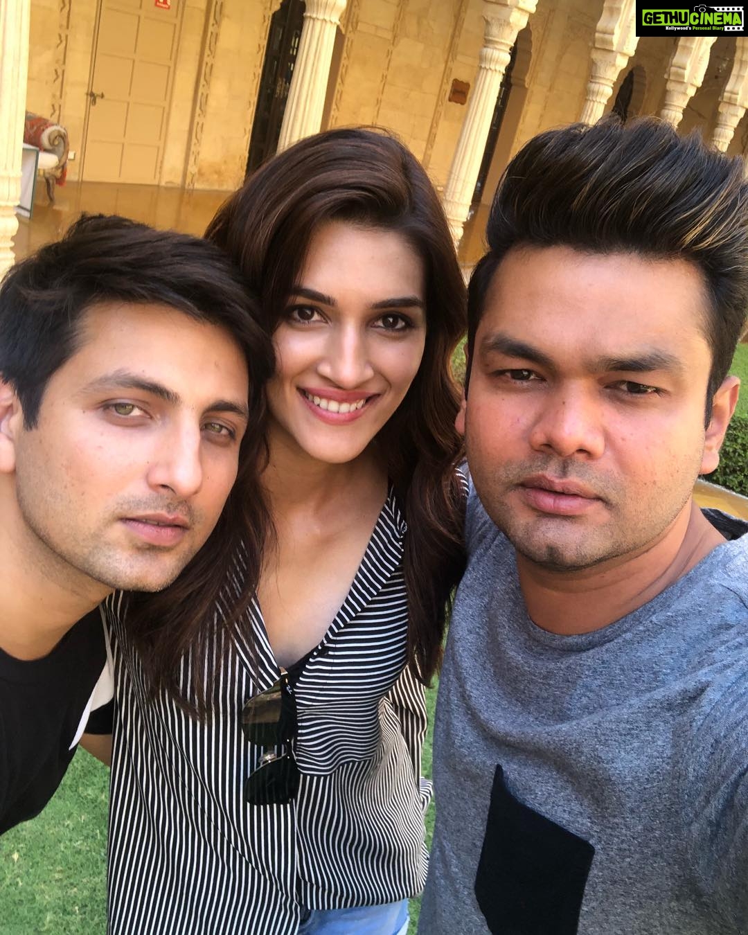 Kriti Sanon Instagram - #SuryagarhPalace Jaisalmer.. you shall be missed!! 💛💛 @aasifahmedofficial @adrianjacobsofficial