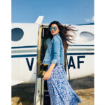 Kriti Sanon Instagram – Off to another city! #Jaisalmer it is for #Housefull4 ! 💙💙#livingoutofasuitcase 
@aasifahmedofficial @adrianjacobsofficial