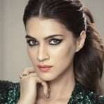 Kriti Sanon Instagram - @facescanada 🖤🖤🖤 #kohllover @adrianjacobsofficial @aasifahmedofficial